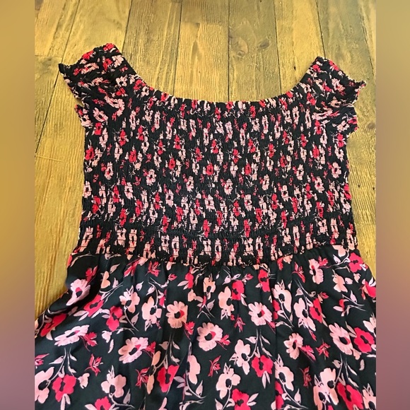 EXPRESS Black with pink/red Floral smocked top mini sundress off the shoulder - Picture 4 of 9